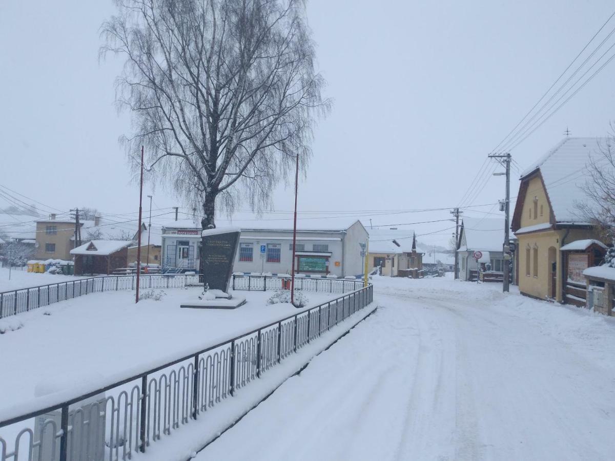 Vidiecky apartmán Kubo Pavčina Lehota Exteriér fotografie